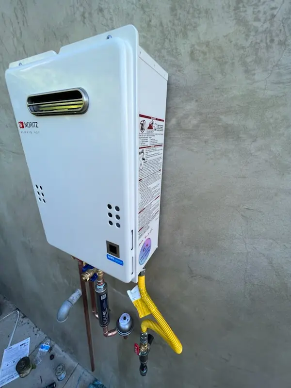 Tankless water heater installation for Oakford homes
